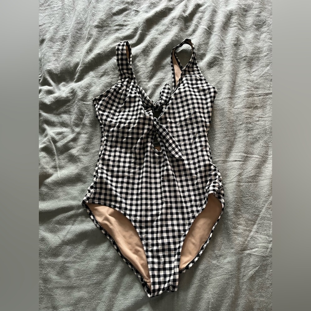 Bathing suit